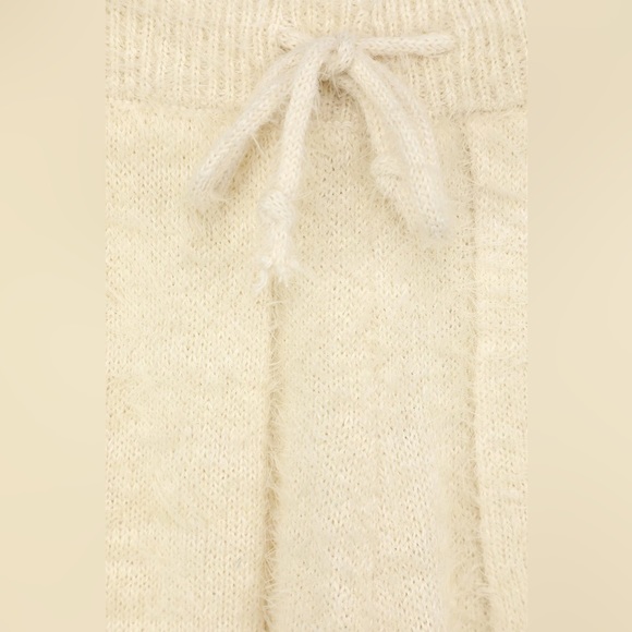 Lulus Set - Cream Fuzzy Cropped Tank & Drawstring Joggers - Picture 14 of 14